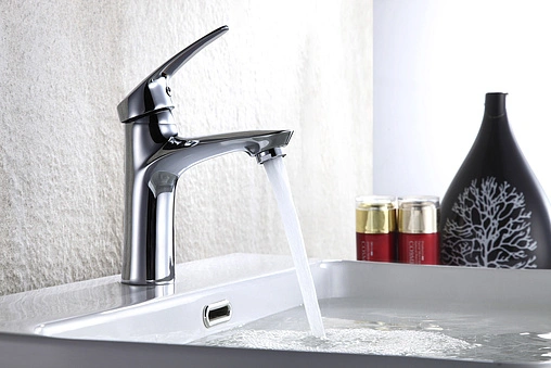 Смеситель для раковины Lemark Linara хром LM0406C