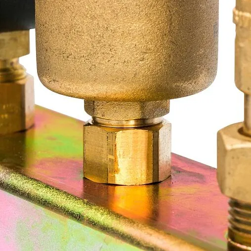 Группа безопасности котла до 50 кВт 1&quot; 3 бар Stout SVS-0004-015025