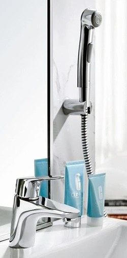 Гигиенический душ с держателем Bravat хром D91112CP-RUS