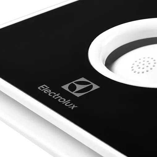 Вентилятор вытяжной Electrolux RAINBOW EAFR-100 black