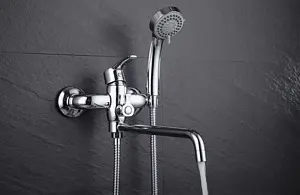 Смеситель для ванны с длинным изливом D&K Rhein Valerius хром DA1363301 Смеситель для ванны с длинным изливом D&K Rhein Valerius хром DA1363301, 4