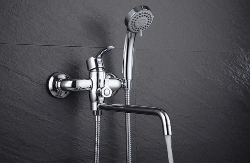 Смеситель для ванны с длинным изливом D&amp;K Rhein Valerius хром DA1363301