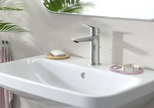 Смеситель для раковины Hansgrohe Logis Fine 110 хром 71251000 Смеситель для раковины Hansgrohe Logis Fine 110 хром 71251000