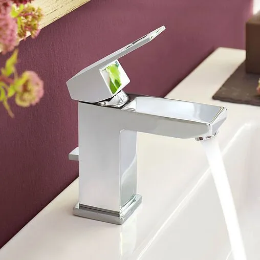Смеситель для раковины Grohe Eurocube хром 23445000 Смеситель для раковины Grohe Eurocube хром 23445000