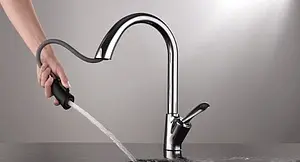 Смеситель для кухни с выдвижным изливом D&K Venice Baciano хром DA1032541 Смеситель для кухни с выдвижным изливом D&K Venice Baciano хром DA1032541, 3