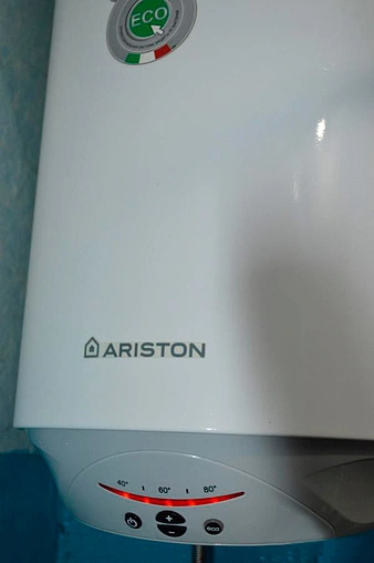 Водонагреватель накопительный электрический Ariston ABS PRO ECO PW 30 V SLIM 3700321