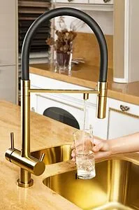 Смеситель для кухни с подключением к фильтру Omoikiri Kanto LG светлое золото/чёрный 4994014 Смеситель для кухни с подключением к фильтру Omoikiri Kanto LG светлое золото/чёрный 4994014, 3