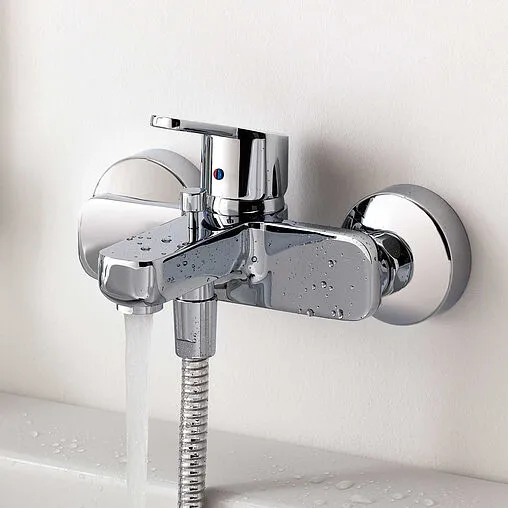 Смеситель для ванны Kludi Logo Neo хром 376810575 Смеситель для ванны Kludi Logo Neo хром 376810575