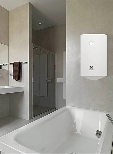 Водонагреватель накопительный электрический Electrolux EWH 80 Quantum Pro