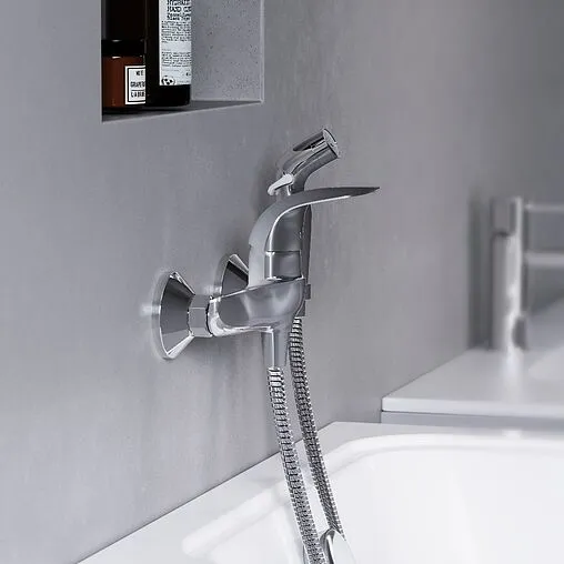 Смеситель для душа Damixa Eclipse хром 318000000 Смеситель для душа Damixa Eclipse хром 318000000