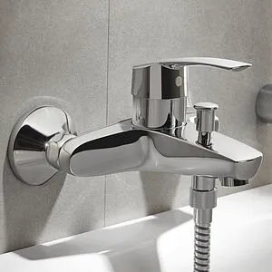 Смеситель для ванны Grohe Eurosmart New хром 33300002 Смеситель для ванны Grohe Eurosmart New хром 33300002, 3