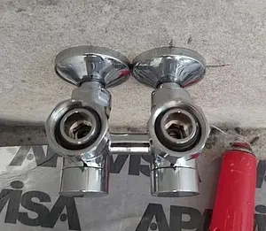 Соединительная трубка с розеткой 15x1.0мм х ½"н L=110мм Schlosser черный 603000067.Ral 9005 Соединительная трубка с розеткой 15x1.0мм х ½"н L=110мм Schlosser черный 603000067.Ral 9005, 5