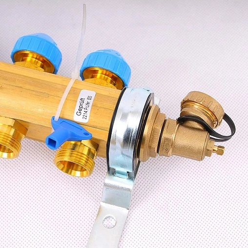 Группа коллекторная без расходомеров 5 отводов 1"в/в x ¾"ек Watts HKV 10004178