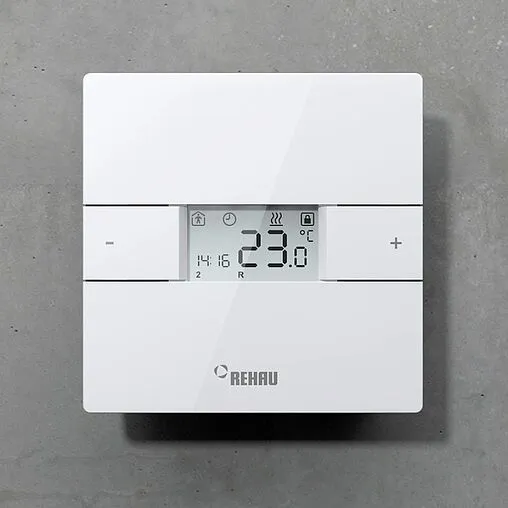 Проводной комнатный терморегулятор НЗ 230В Rehau Nea HCT белый 13382301001