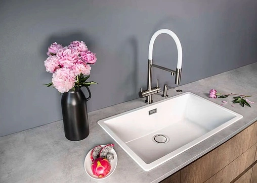 Смеситель для кухни с подключением к фильтру Omoikiri Kanto-BN-WH нержавеющая сталь/белый 4994298