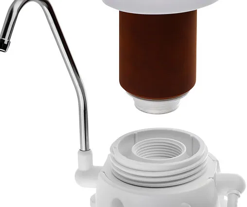 Водоочиститель стационарный настольный для мягкой воды Гейзер-1 У Евро 63015 белый Водоочиститель стационарный настольный для мягкой воды Гейзер-1 У Евро 63015 белый