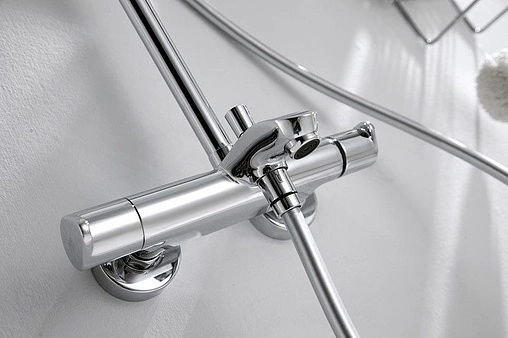 Душевая система с термостатом для ванны Bravat Waterfall хром F639114C-A3-RUS