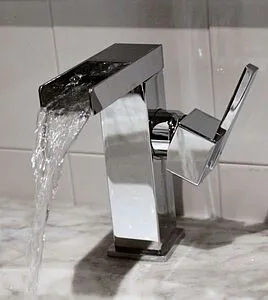 Смеситель для раковины Fiore XS Sky хром 85CR7719, 4