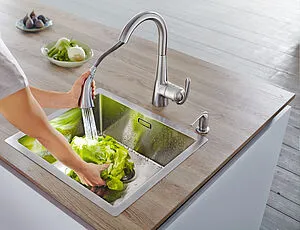 Смеситель для кухни с выдвижным изливом Grohe Zedra хром матовый 32294SD1, 3