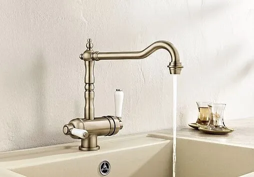 Смеситель для кухни с подключением к фильтру Blanco Sora полированная латунь 524218