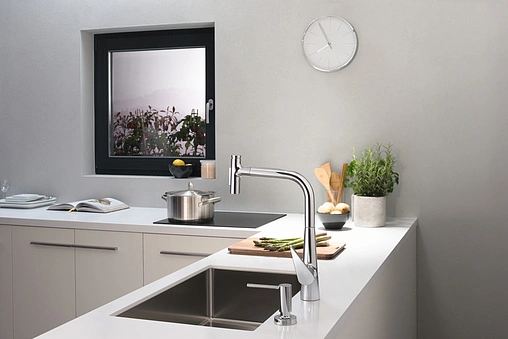 Смеситель для кухни с выдвижным изливом Hansgrohe Talis Select M51 300 2jet sBox хром 73867000