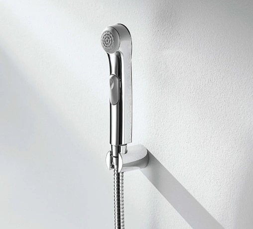 Гигиенический душ с держателем Bravat хром D9122CP-RUS