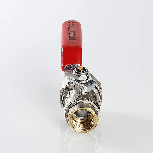 Кран шаровый с переходом на пп трубу 20мм x ½&quot;в Valtec VTp.742.0.02004