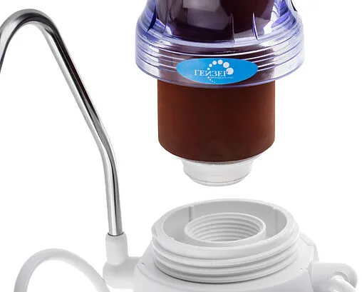 Водоочиститель стационарный настольный для мягкой воды Гейзер-1 У Евро 63015 прозрачный Водоочиститель стационарный настольный для мягкой воды Гейзер-1 У Евро 63015 прозрачный