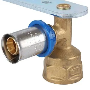 Монтажная планка с водорозетками пресс 16мм x ½"в APE ARL3803100 Монтажная планка с водорозетками пресс 16мм x ½"в APE ARL3803100, 4