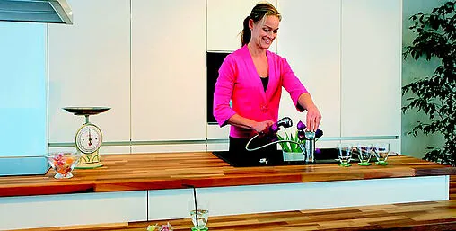 Смеситель для кухни с выдвижным изливом Damixa Space хром 101200000 Смеситель для кухни с выдвижным изливом Damixa Space хром 101200000