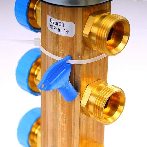 Группа коллекторная без расходомеров 9 отводов 1"в/в x ¾"ек Watts HKV 10004186