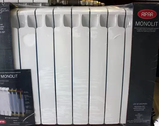 Радиатор биметаллический 10 секций Rifar Monolit 350 RM35010 Радиатор биметаллический 10 секций Rifar Monolit 350 RM35010