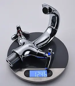 Смеситель для раковины D&K Hessen Goethe хром DA1382141 Смеситель для раковины D&K Hessen Goethe хром DA1382141, 4