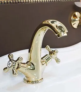 Смеситель для раковины Cezares Retro золото RETRO-C-LS1-03 Смеситель для раковины Cezares Retro золото RETRO-C-LS1-03, 3