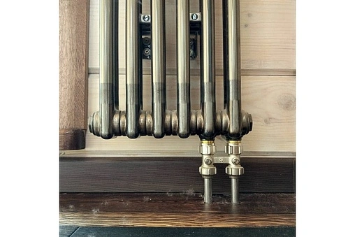 Радиатор стальной трубчатый Zehnder Charleston Completto 3057/18 V001½&quot; TL 0325