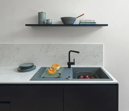 Смеситель для кухни с выдвижным изливом Franke Atlas Neo чёрный матовый 115.0550.427 Смеситель для кухни с выдвижным изливом Franke Atlas Neo чёрный матовый 115.0550.427