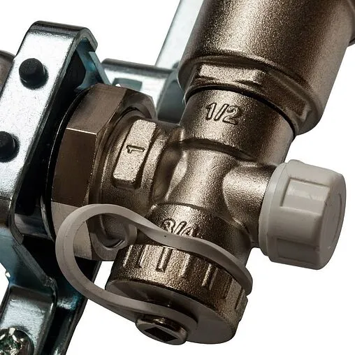 Группа коллекторная без расходомеров 8 отводов 1&quot;в/в x ¾&quot;ек Stout SMS 0912 000008