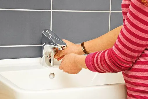 Кран для раковины Grohe Europlus E хром 36207001 Кран для раковины Grohe Europlus E хром 36207001