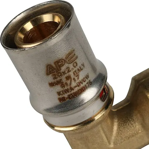 Уголок пресс переходной 20мм x ½"в APE AP152 12x20