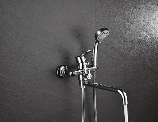 Смеситель для ванны с длинным изливом D&K Venice Baciano хром DA1033301 Смеситель для ванны с длинным изливом D&K Venice Baciano хром DA1033301