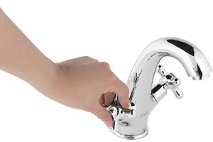 Смеситель для раковины IDDIS Jeals хром 19004T4C Смеситель для раковины IDDIS Jeals хром 19004T4C, 3