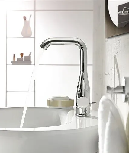 Смеситель для раковины Grohe Essence New хром 32628001 Смеситель для раковины Grohe Essence New хром 32628001
