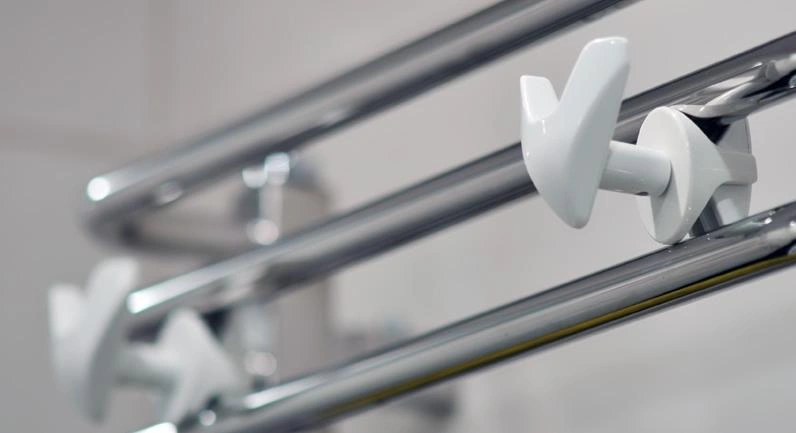 Крючок двойной белый Terma Vip TGWBI005