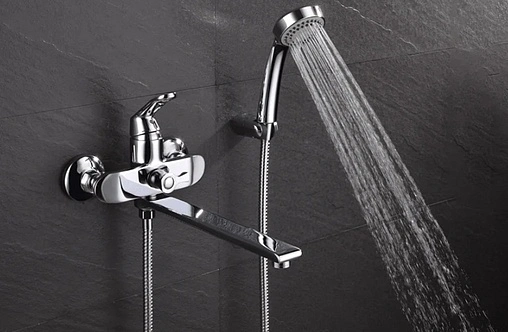 Смеситель для ванны с длинным изливом D&amp;K Venice Rialto хром DA1063301