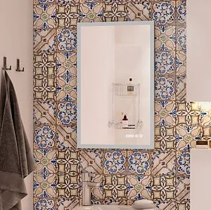 Зеркало с подсветкой Continent Naomi Led 40x64 с часами белый ЗЛП2100, 4