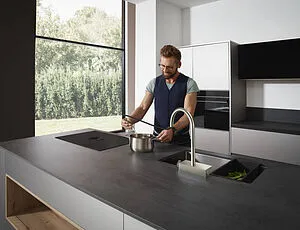 Смеситель для кухни с выдвижным изливом Hansgrohe Aquno Select M81 170 3jet sBox под сталь 73831800 Смеситель для кухни с выдвижным изливом Hansgrohe Aquno Select M81 170 3jet sBox под сталь 73831800, 3