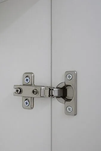 Шкаф-зеркало Айсберг Лилия 50 R белый DA2005HZ