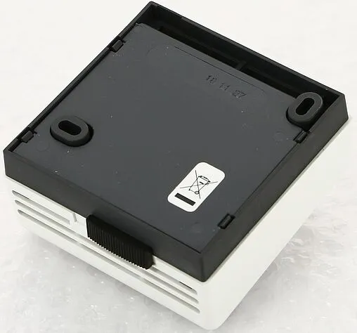 Проводной комнатный терморегулятор НО/НЗ 230В Uni-fitt TA5 белый 332I2000