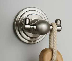 Крючок двойной Wasserkraft Ammer никель 7023 Крючок двойной Wasserkraft Ammer никель 7023, 3