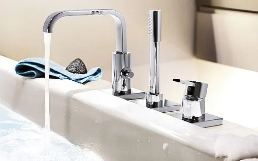 Смеситель на борт ванны на 3 отверстия Grohe Allure хром 19316000